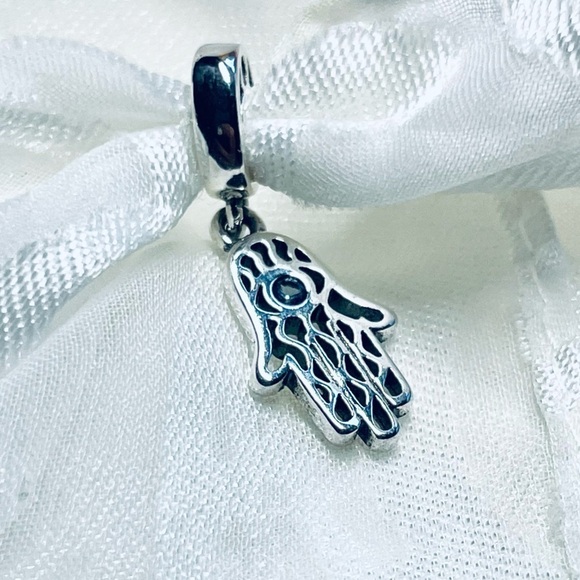 🧿 NWOT Blue Evil Eye Hamsa Hand Charm ✨ - Picture 10 of 10